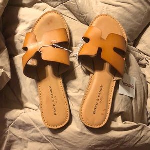 NWTS ROCK & CANDY SANDALS BY ZIGI SIZE 8